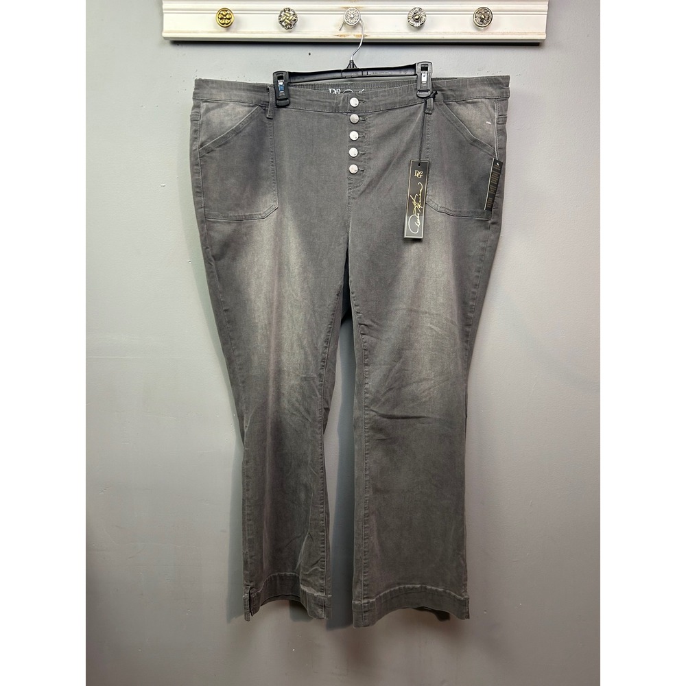 DG2 Diane Gilman Pants Womens 3X Grey Button Fly Faded Flare Stretch Jeans